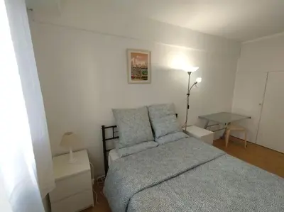 Un ou plusieurs lits dans un hébergement de l'établissement 5 mn, 450m walk Metro La Defense, 3 bedrooms, Parking