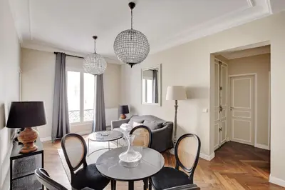 Coin salon dans l'établissement Charming apartment - 1BR-4P - Paris 16