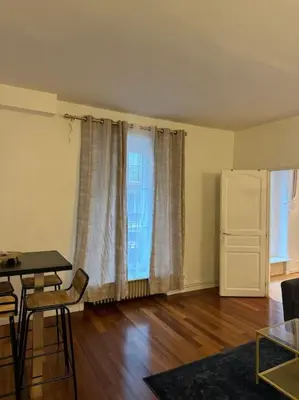 Plan de l'établissement Charmant Appartement au Moulin Rouge