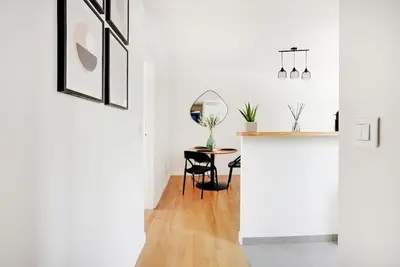 Plan de l'établissement Lumineux 2 pièces Batignolles