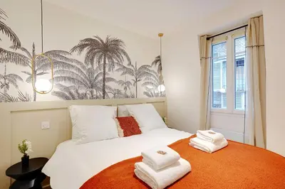 Un ou plusieurs lits dans un hébergement de l'établissement Magnificent apartment 1BR-4P - Arc de Triomphe