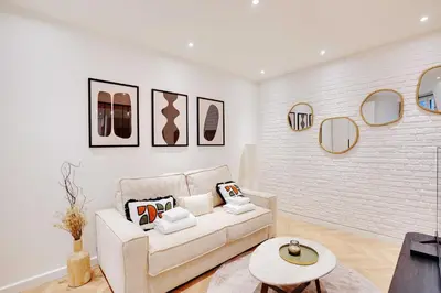 Un ou plusieurs lits dans un hébergement de l'établissement Magnificent apartment 1BR-4P - Arc de Triomphe