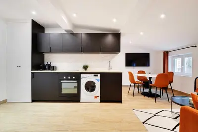 Cuisine ou kitchenette dans l'établissement Welcoming apartment -1BD-4P - 18th arrd