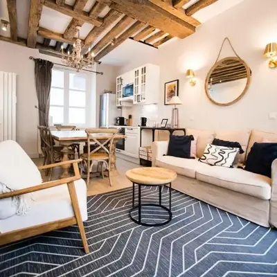 Classy Bourgeois - Chic 2 Bedroom Apt in Le Marais