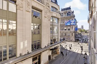 Vue générale sur Paris ou vue de la ville depuis l'appartement
