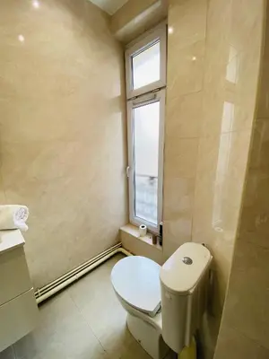 Salle de bains dans l'établissement Appartement,Paris Nord,Eurostar,Thalys,Sacré-Cœur