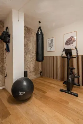 Salle ou équipements de sports de l'établissement Merveilleux appartement en pleins coeurs du Marais