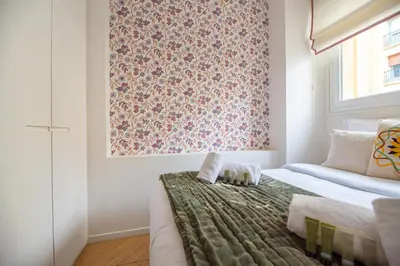 Un ou plusieurs lits dans un hébergement de l'établissement Luxury Flat Eiffel Tower View