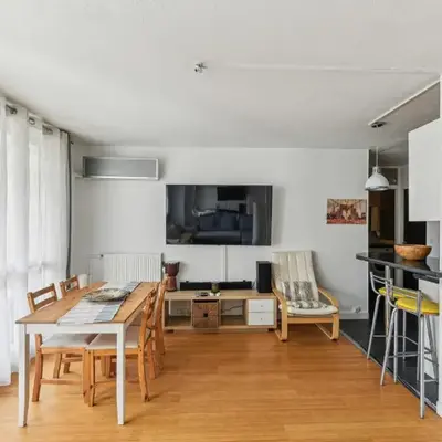 Chic and comfortable apart with balcony