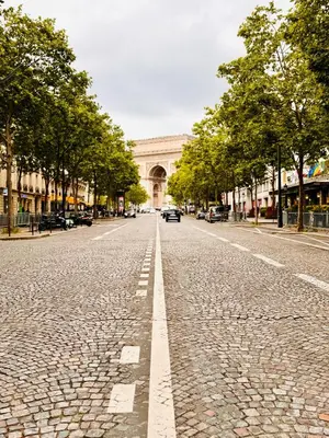 Quartier de le séjour chez l'habitant ou autre quartier proche
