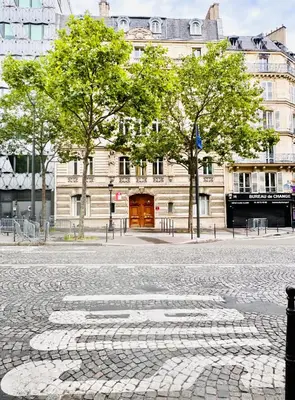Quartier de le séjour chez l'habitant ou autre quartier proche