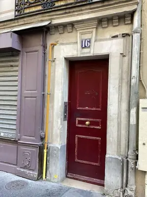 Façade ou entrée de l'établissement Cocon chic parisien niché au cœur de Montmartre