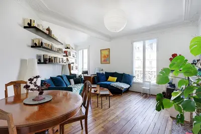 Coin salon dans l'établissement Appartement familial avec vue - République