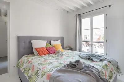 Un ou plusieurs lits dans un hébergement de l'établissement Centre Montorgueuil - Sunny and stylish flat
