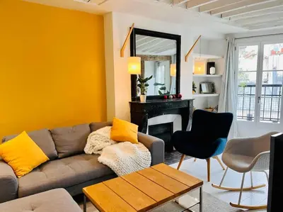 Coin salon dans l'établissement Centre Montorgueuil - Sunny and stylish flat