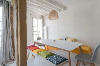 Un ou plusieurs lits dans un hébergement de l'établissement Centre Montorgueuil - Sunny and stylish flat