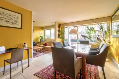 Coin salon dans l'établissement GuestReady - 105m2 bright apartment