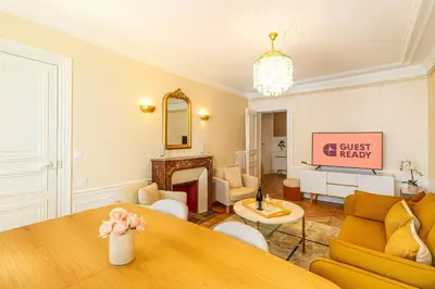 Coin salon dans l'établissement GuestReady - Bel apt proche du Louvre