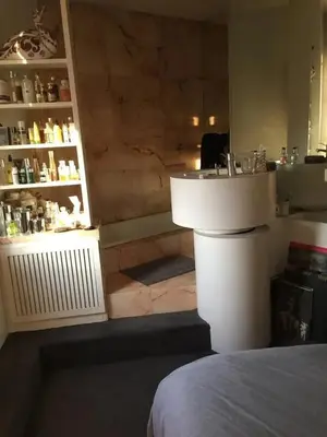 Coin salon dans l'établissement Appartement charmant avec vue sur Tour Eiffel - Paris - 60 m²