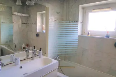 Salle de bains dans l'établissement Superbe appartement à Paris