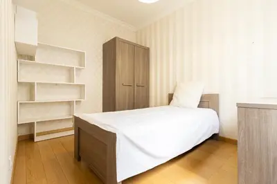 Un ou plusieurs lits dans un hébergement de l'établissement 5-bedroom spacious and cosy flat close to the Eiffel Tower