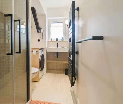 Salle de bains dans l'établissement Appart sur les toits de Paris - Marais Volta