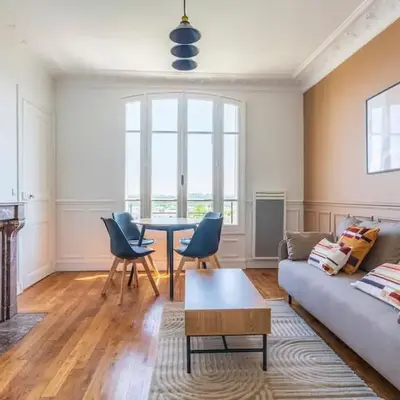 Appartement spacieux Vue sur Tour Effeil - Puteaux