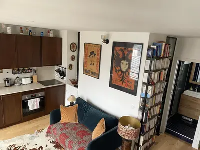 Cuisine ou kitchenette dans l'établissement Deux pièces lumineux calme, vue sur le ciel !