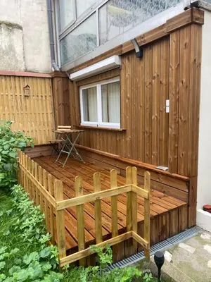 Jardin de l'établissement Eiffel Tour Cosy Jade