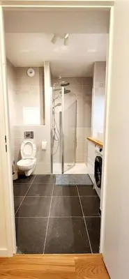 Salle de bains dans l'établissement New & serene 1-bedroom apart near #LaDéfenseParis #Parking&Fibre
