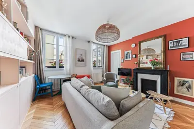Coin salon dans l'établissement Appartement cosy au cœur du Marais