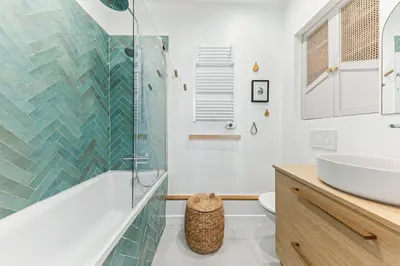 Salle de bains dans l'établissement Appartement cosy au cœur du Marais