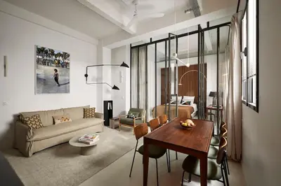 Coin salon dans l'établissement Stylish Loft - 2BR and 2BA