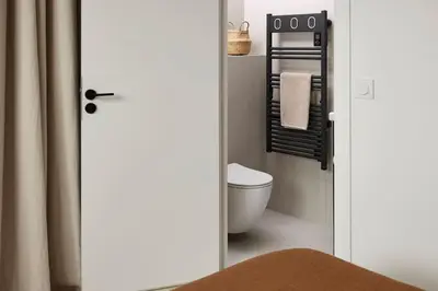 Salle de bains dans l'établissement Stylish Loft - 2BR and 2BA