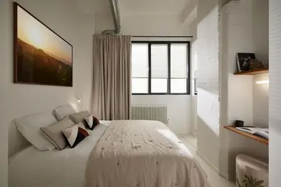 Un ou plusieurs lits dans un hébergement de l'établissement Stylish Loft - 2BR and 2BA