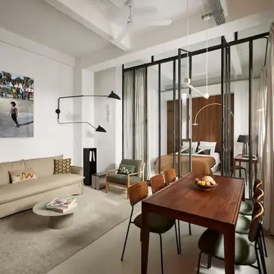 Stylish Loft - 2BR and 2BA