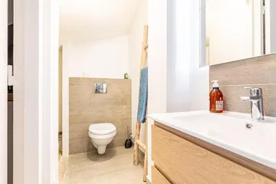 Salle de bains dans l'établissement Charming stay in the 16th