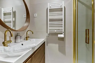 Salle de bains dans l'établissement Résidence Centre de Paris by Studioprestige