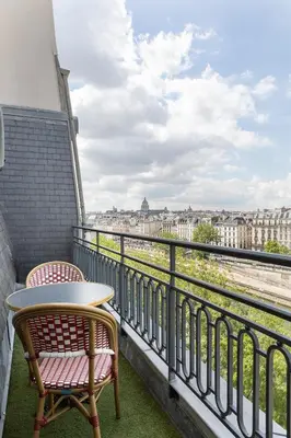 Balcon ou terrasse dans l'établissement Pick A Flat's Apartments in Saint Louis - Quai des Orfèvres
