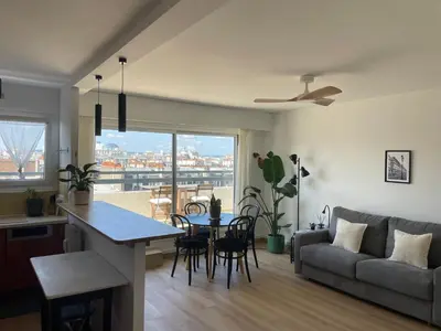 Coin salon dans l'établissement Home F8 - Terrace Paris's view, Eiffel Tower area
