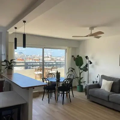Home F8 - Terrace Paris's view