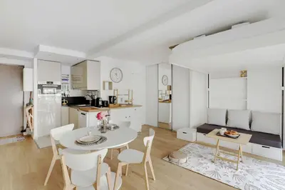 Cuisine ou kitchenette dans l'établissement Cozy studio - 2P - Place de la Bourse