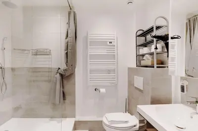 Salle de bains dans l'établissement Cozy studio - 2P - Place de la Bourse