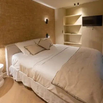 Basfroi Cosy Apartment 1