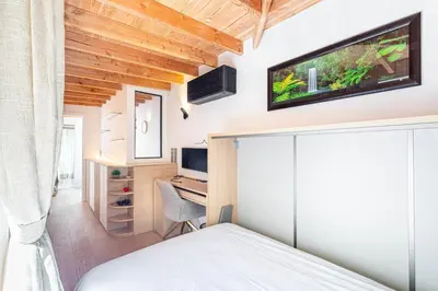 Plan de l'établissement GuestReady - Spacieux apt. avec cour privative