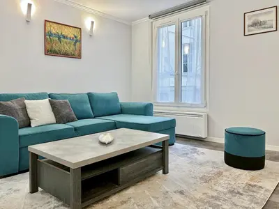 Coin salon dans l'établissement Luxury Apartment Paris Saint-Honoré - Rentaway BnB