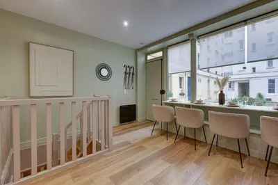 Plan de l'établissement Place de la Nation Cozy 2BD Duplex
