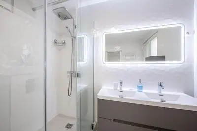 Salle de bains dans l'établissement Magnifique appartement au cœur du 5ème arrondissement de Paris