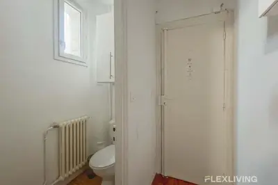 Salle de bains dans l'établissement Flexliving - whole apartment - Lindet