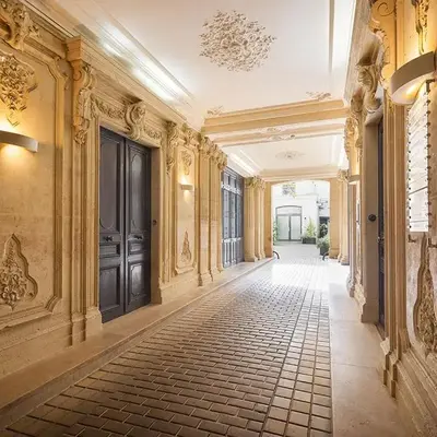 Le Pavillon Ponthieu - Champs-Élysées